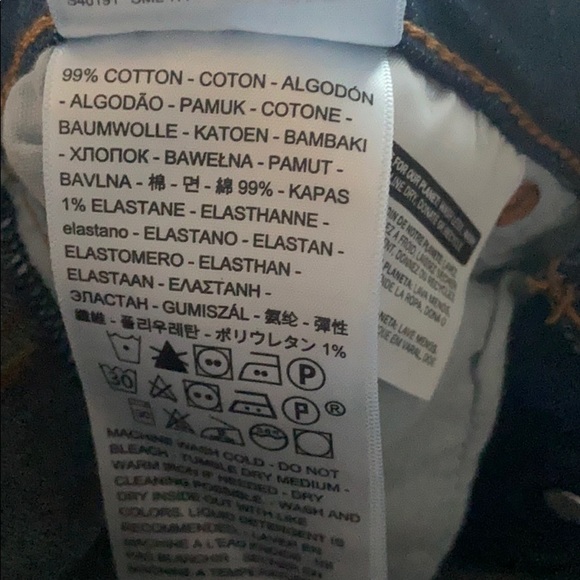 NWT Levi’s rib cage straight ankle dark wash - Picture 13 of 13